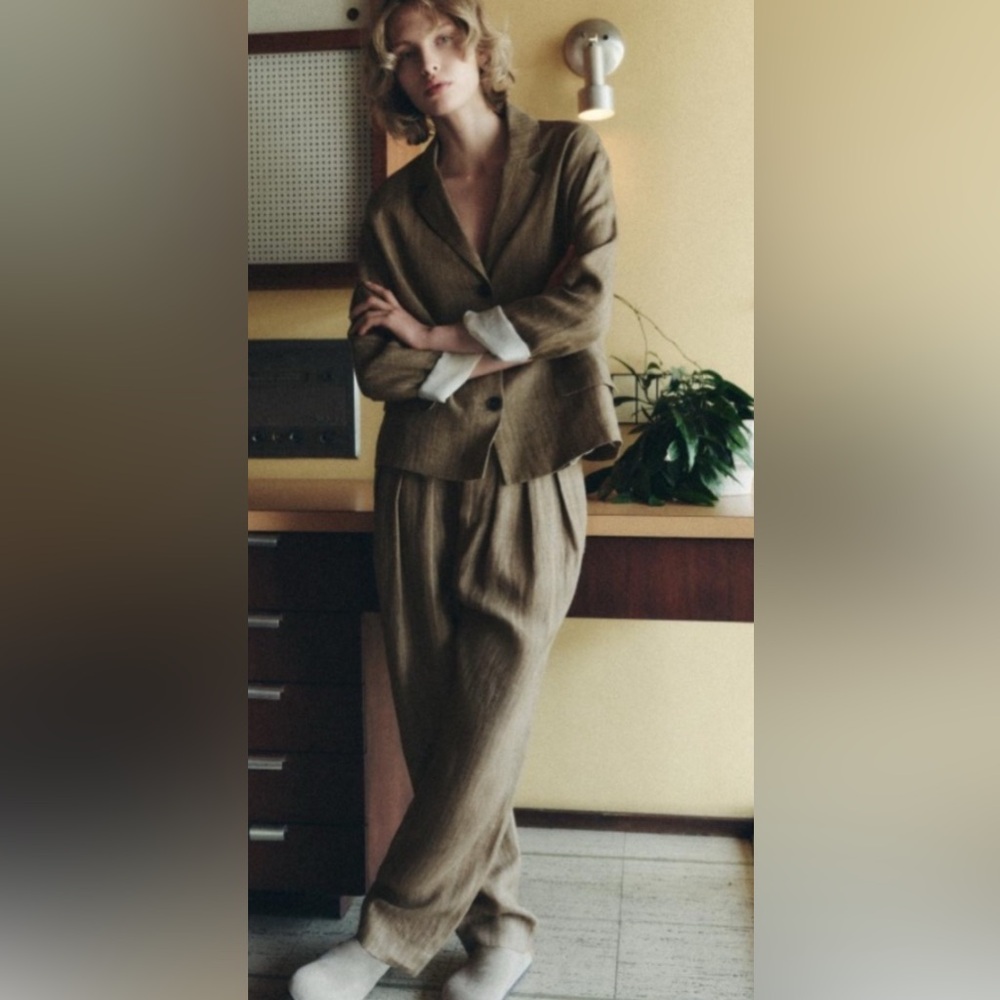 ZARA linen trousers with darts size medium
